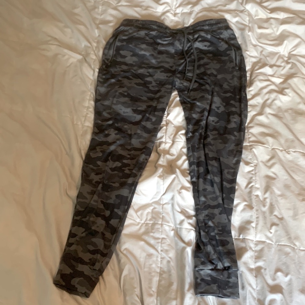 MTA SPORT women’s camo joggers